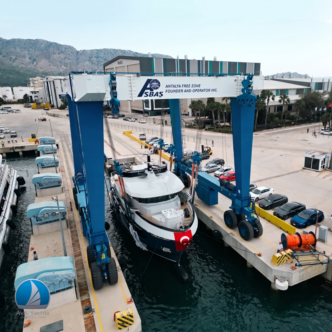 AvA Yachts
